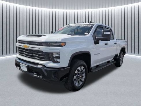 Certified 2025 Chevrolet Silverado 2500 Custom w/ Custom Value Package AWD/4WD image 11