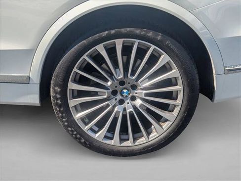 Used 2023 BMW X7 xDrive40i w/ Premium Package image 24