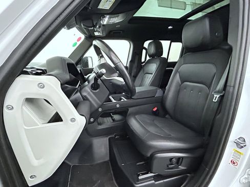 Used 2022 Land Rover Defender 110 X-Dynamic SE AWD/4WD image 10