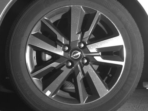 Used 2025 Nissan Versa SV image 12