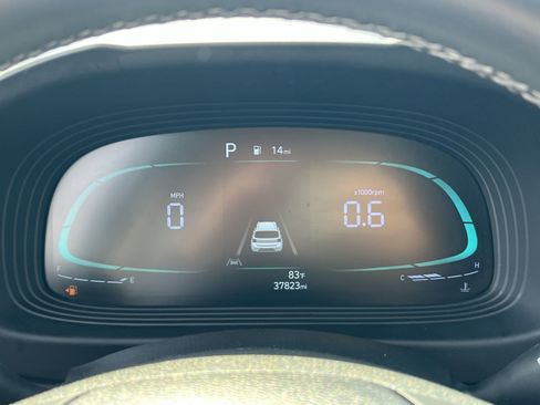 Used 2023 Hyundai Venue SEL w/ Cargo Package FWD image 16