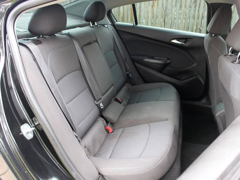 Used 2019 Chevrolet Cruze LT w/ LT Fleet Convenience Package FWD image 35
