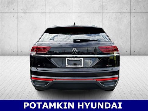 Used 2022 Volkswagen Atlas Cross Sport SE image 4