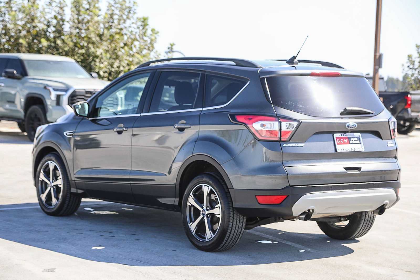 Used 2018 Ford Escape SEL FWD image 7