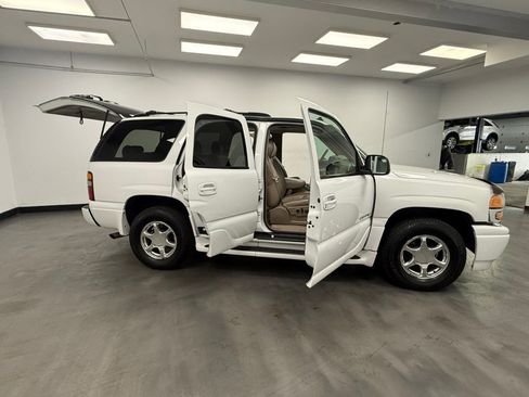 Used 2003 GMC Yukon Denali AWD/4WD image 21