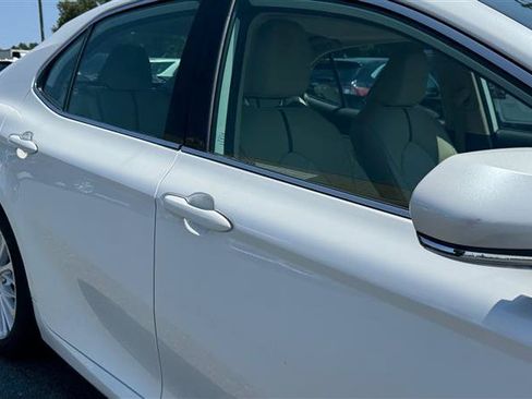 Used 2019 Toyota Camry XLE FWD image 24