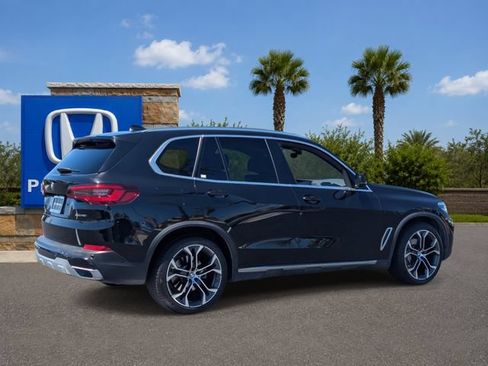 Used 2022 BMW X5 xDrive40i w/ Luxury Seating Package AWD/4WD image 5