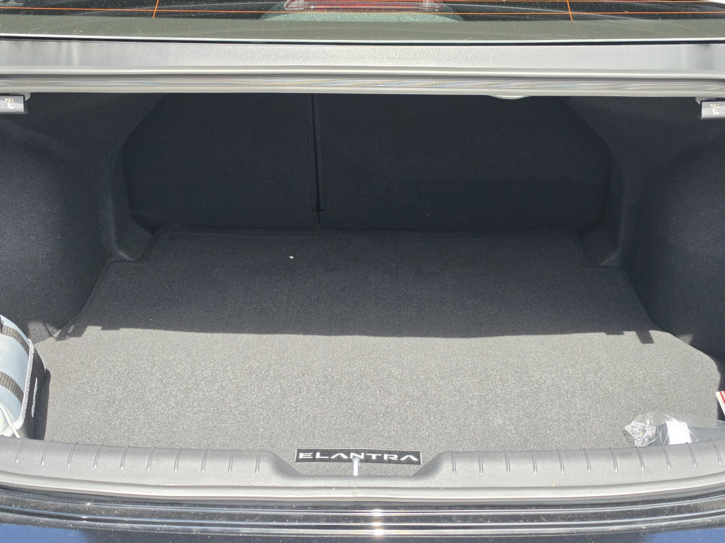 New 2026 Hyundai Elantra Limited FWD image 15