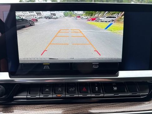 Used 2025 Chevrolet Silverado 1500 RST image 18