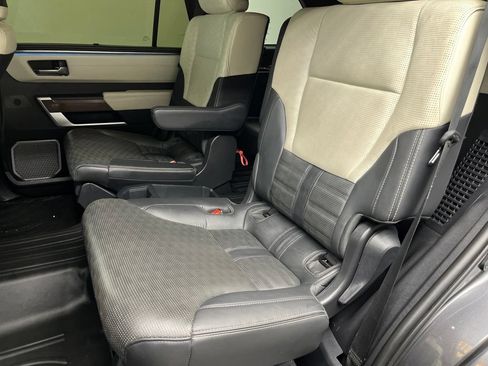 Used 2024 Toyota Sequoia Capstone AWD/4WD image 20