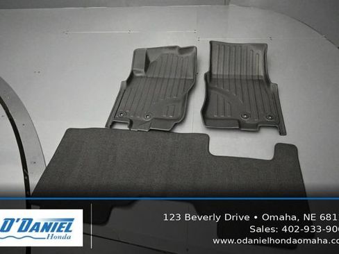 Used 2025 Nissan Frontier SV w/ SV Convenience Package AWD/4WD image 38