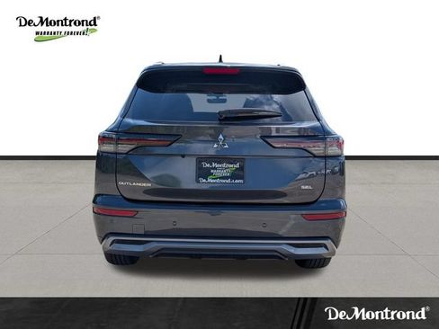 New 2026 Mitsubishi Outlander SEL FWD image 6