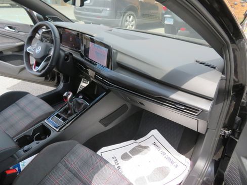 Used 2024 Volkswagen GTI SE image 17
