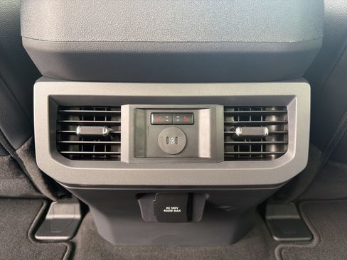 New 2026 Ford F250 Lariat w/ Black Appearance Package AWD/4WD image 23