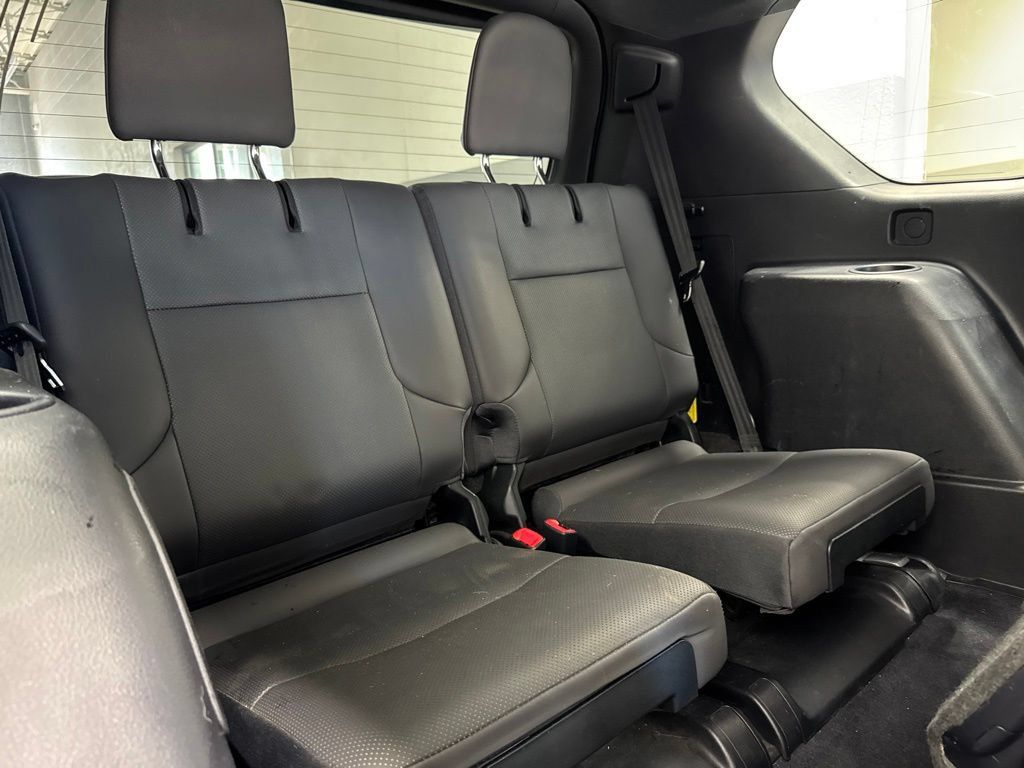 Used 2021 Lexus GX 460 Premium w/ Premium Package AWD/4WD image 23
