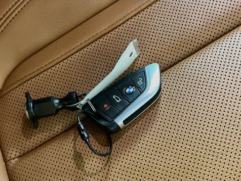 Used 2024 BMW 430i Convertible RWD image 35