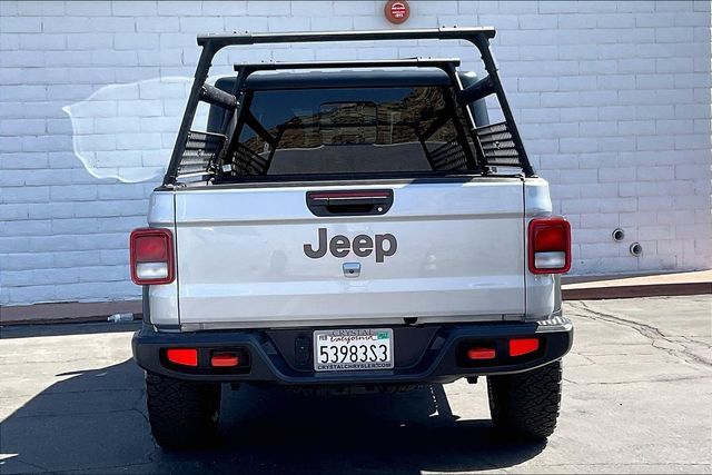 Used 2023 Jeep Gladiator Mojave AWD/4WD image 3