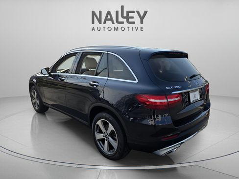 Used 2019 Mercedes-Benz GLC 300 image 3