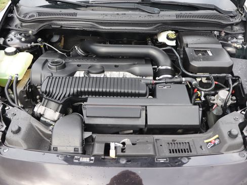 Used 2012 Volvo C70 T5 image 42