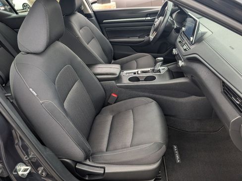 Used 2019 Nissan Altima 2.5 SV image 8