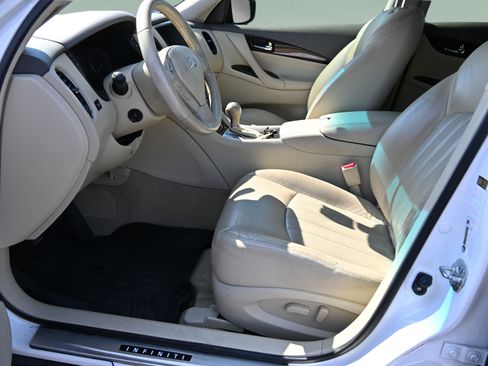 Used 2015 INFINITI QX50 Journey w/ Premium Package RWD image 21