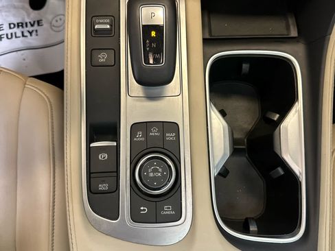 Used 2023 INFINITI QX60 Luxe w/ Performance Audio Package AWD/4WD image 24