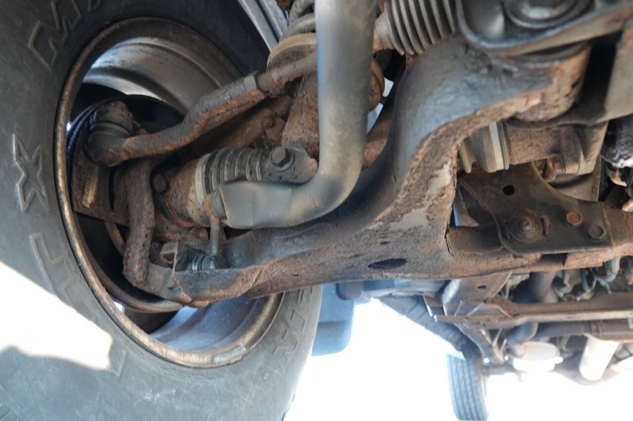 Used 2004 Nissan Titan XE w/ (PRF) Preferred Pkg AWD/4WD image 79
