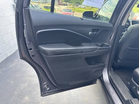 Used 2016 Honda Pilot Elite image 19