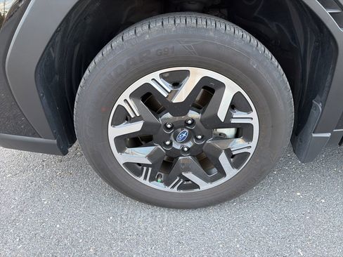 Used 2025 Subaru Forester Premium w/ Convenience Package #2 image 13