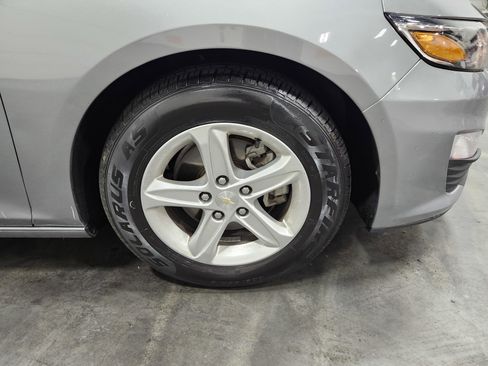 Used 2023 Chevrolet Malibu LS FWD image 10