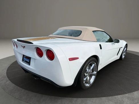 Used 2012 Chevrolet Corvette Grand Sport w/ 3LT Preferred Equipment Group RWD image 5