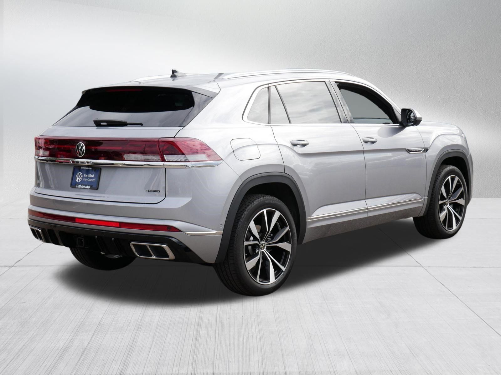 Certified 2026 Volkswagen Atlas Cross Sport SEL Premium R-Line AWD/4WD image 7