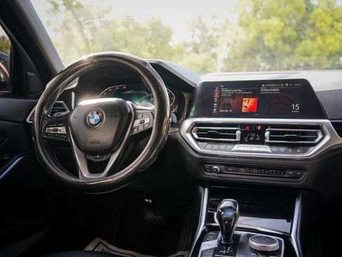 Used 2019 BMW 330i xDrive Sedan w/ Convenience Package AWD/4WD image 10