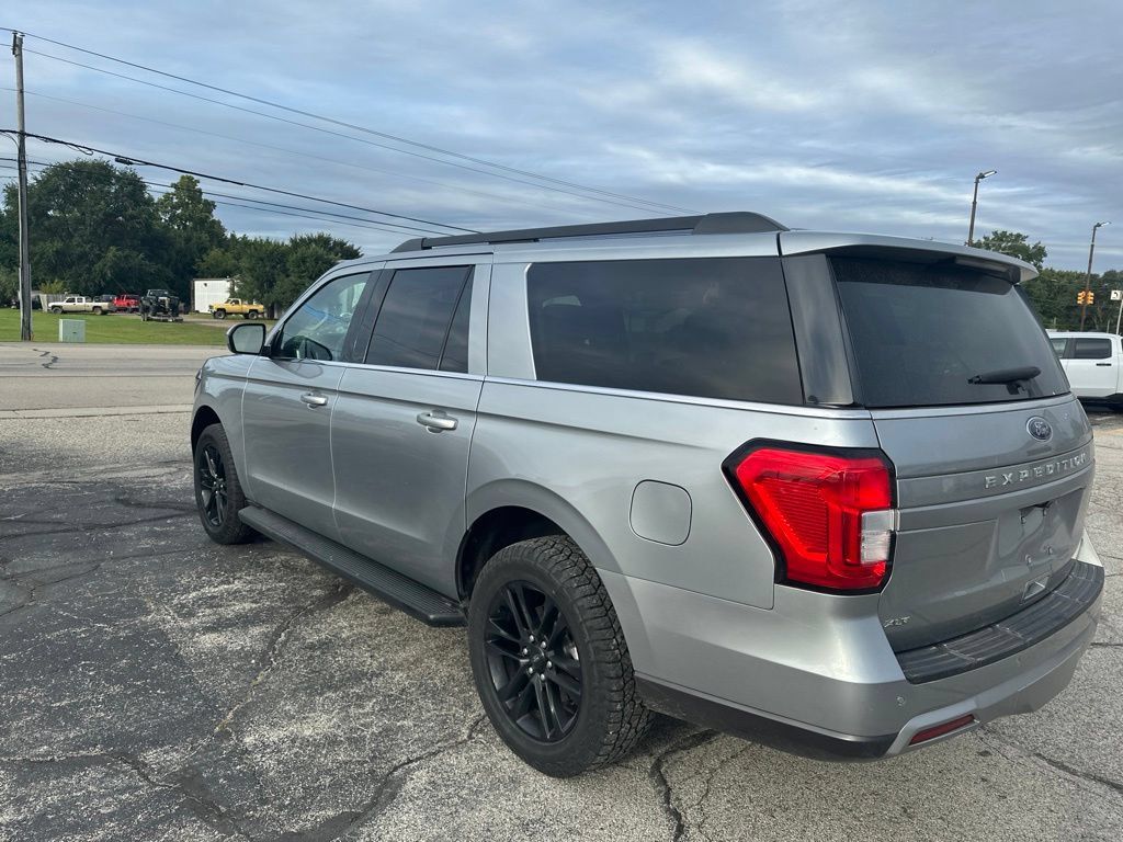 Used 2024 Ford Expedition Max XLT AWD/4WD image 5