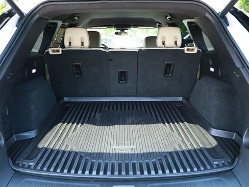 Used 2019 Cadillac XT5 FWD image 10