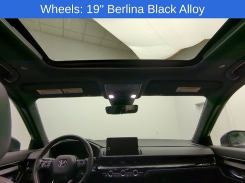 Used 2024 Honda CR-V Sport Touring image 27