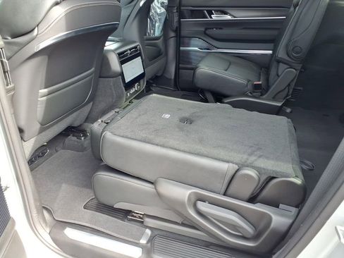 New 2026 Jeep Grand Wagoneer Summit AWD/4WD image 8