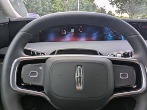 Certified 2026 Lincoln Nautilus Premier AWD/4WD image 15