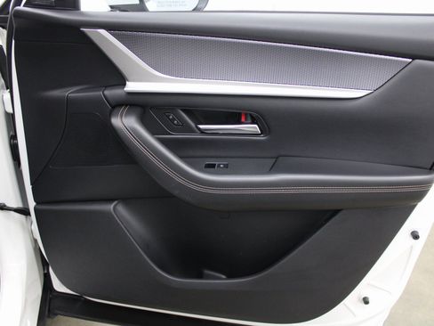 Used 2024 MAZDA CX-90 Plug-In Hybrid w/ Premium Pkg image 34