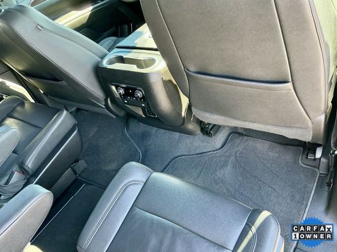 Used 2023 Chevrolet Tahoe Z71 w/ Luxury Package image 25