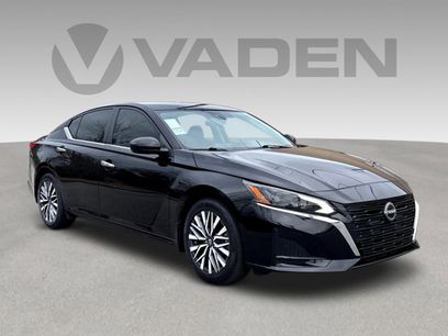 Certified 2025 Nissan Altima 2.5 SV