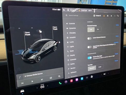 Used 2021 Tesla Model 3 Standard Range Plus image 32