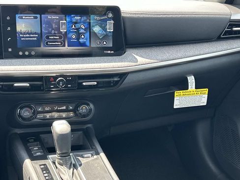 New 2026 Nissan Kicks SV w/ Cold Weather Package FWD image 20