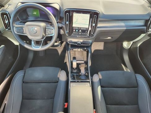 Certified 2023 Volvo C40 P8 Recharge Ultimate AWD/4WD image 13