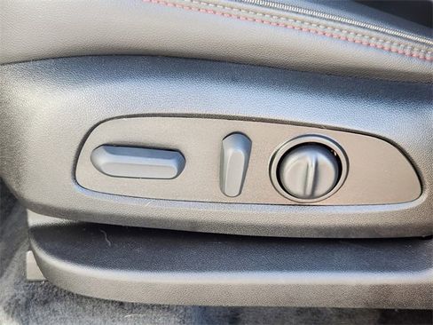 Used 2023 Chevrolet Traverse RS w/ LPO, Floor Liner Package image 22