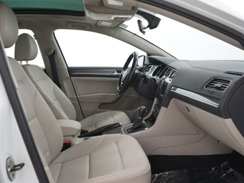 Used 2017 Volkswagen Golf Alltrack SE image 12