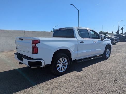 Used 2023 Chevrolet Silverado 1500 Custom image 4
