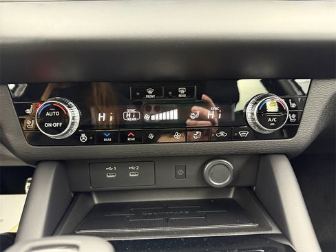 New 2026 Mitsubishi Outlander SEL image 33