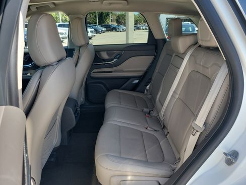 Used 2022 Lincoln Corsair Reserve w/ Equipment Group 201A image 16