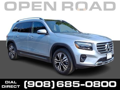Used 2026 Mercedes-Benz GLB 250 4MATIC image 1
